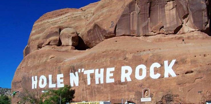 Hole-In-The-Rock-Picture-US191-739x367
