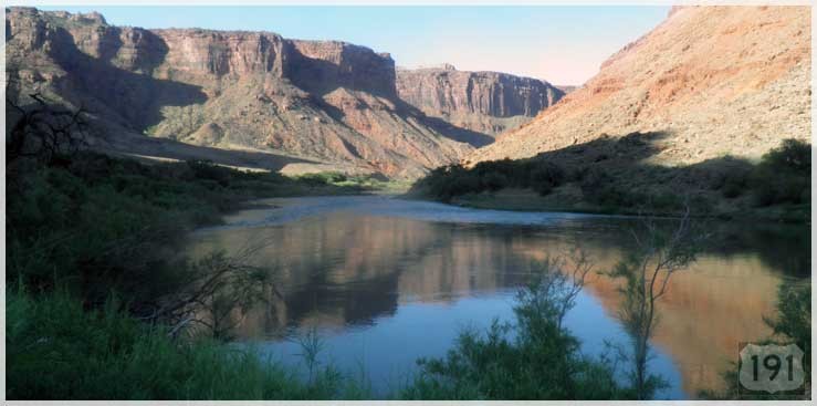 US191_canyon_trees_water_739x367
